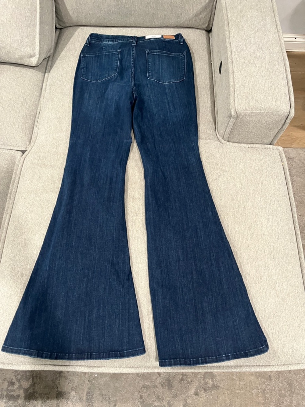Judy Blue Pull On Super Flare Jeans Deep Blue Size 13/31 - Picture 3 of 10